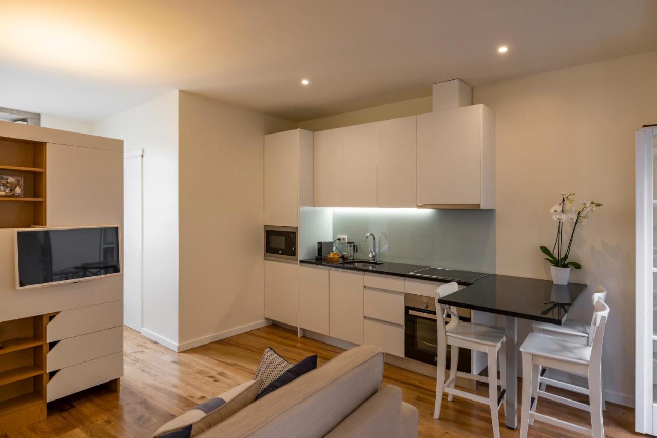 Bright Studio With Terrace Porto Bagian luar foto